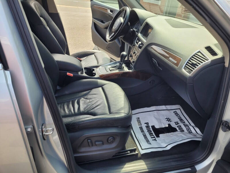 2011 Audi Q5 2.0T quattro Premium Plus