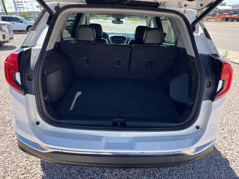 2022 GMC Terrain SLT