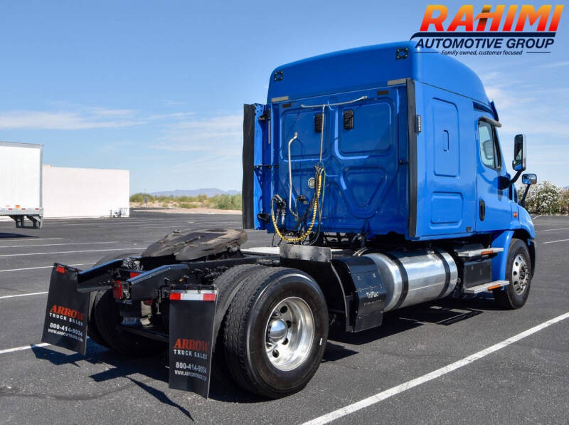 2016 Freightliner Cascadia