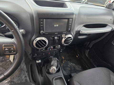 2013 Jeep Wrangler Sahara