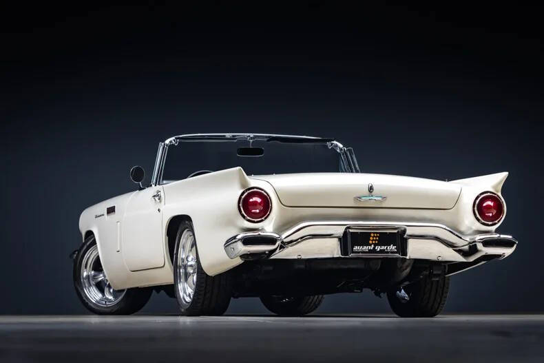 1957 Ford Thunderbird