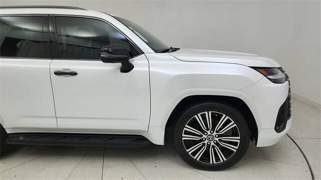 2023 Lexus LX 600 Luxury