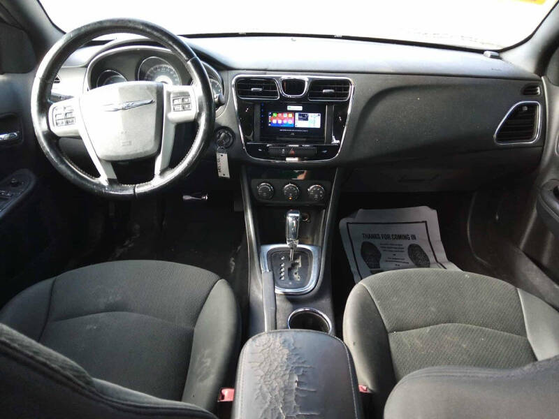 2012 Chrysler 200 Touring