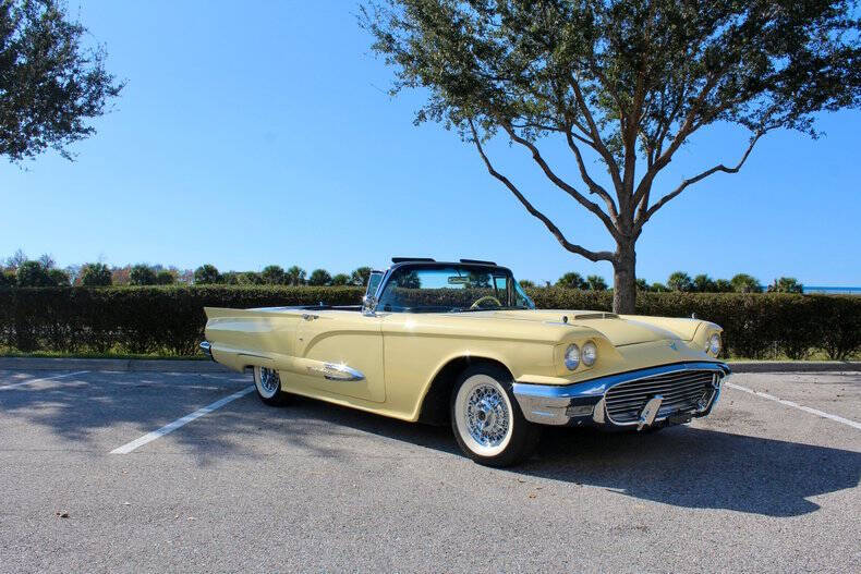 1959 Ford Thunderbird