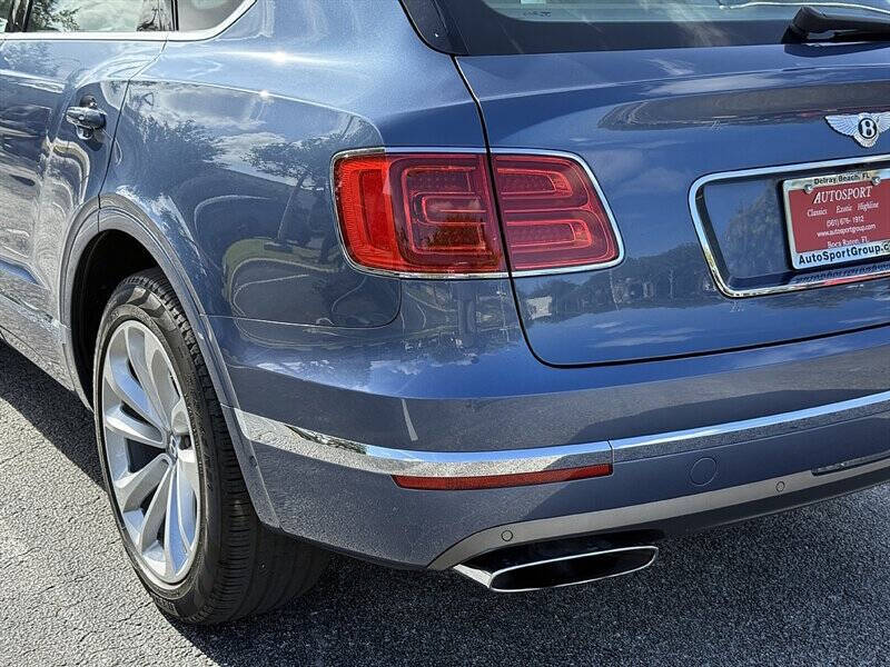 2018 Bentley Bentayga 11