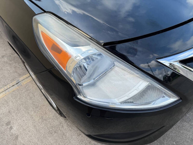 2016 Nissan Versa 1.6 SV