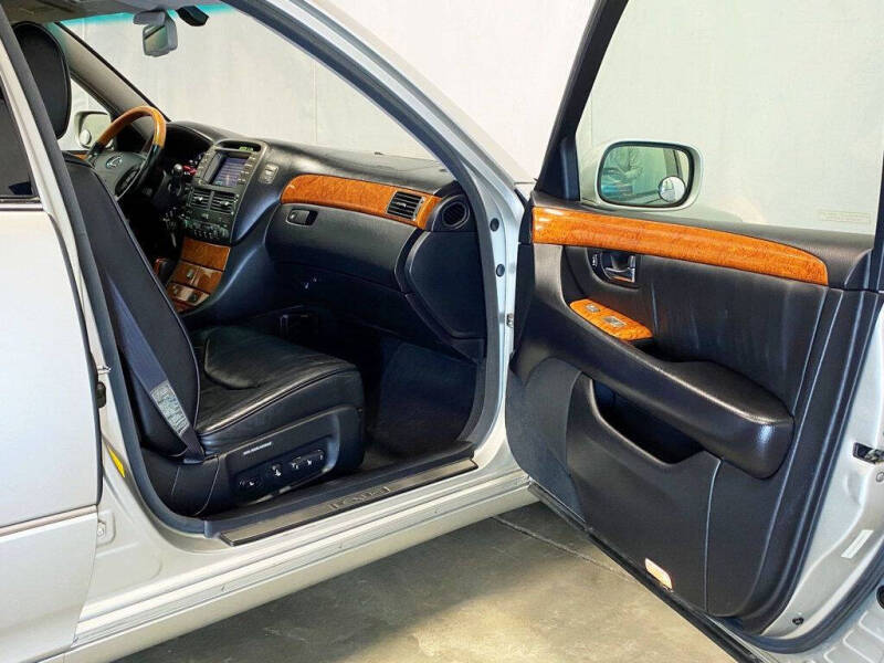 2002 Lexus LS 430
