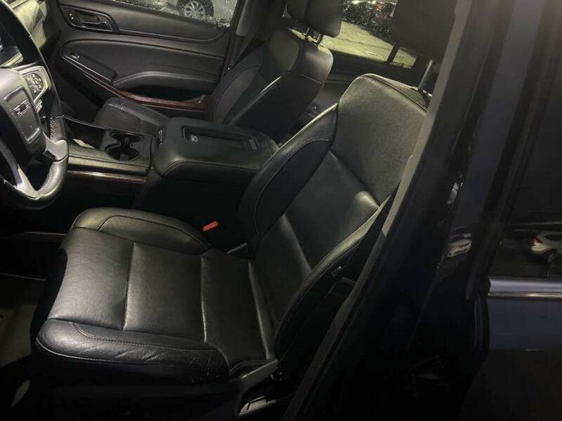 2017 GMC Yukon XL SLT