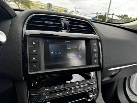 2017 Jaguar F-PACE 35t