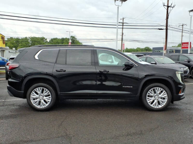 2024 GMC Acadia Elevation