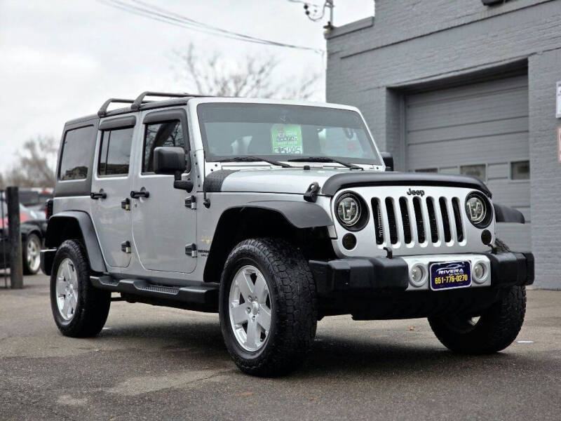 2012 Jeep Wrangler Unlimited Sahara's photo