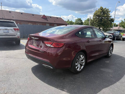 2015 Chrysler 200 S
