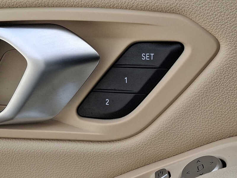 2025 BMW 3 Series 330i xDrive