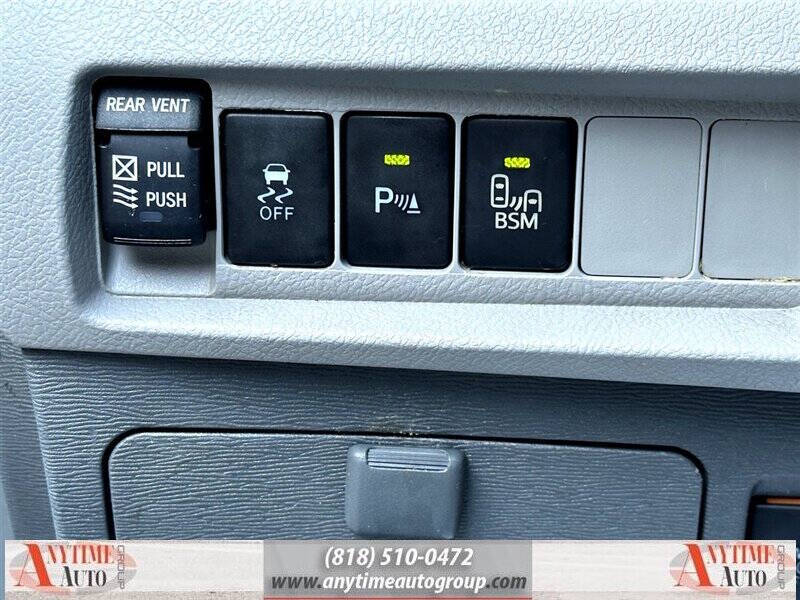 2015 Toyota Sienna XLE 8-Passenger