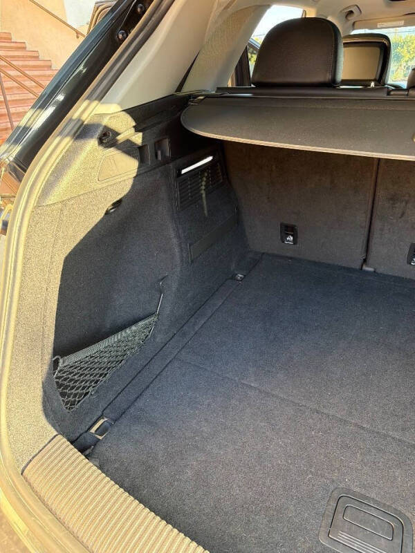 2018 Audi Q5 2.0T quattro Premium Plus