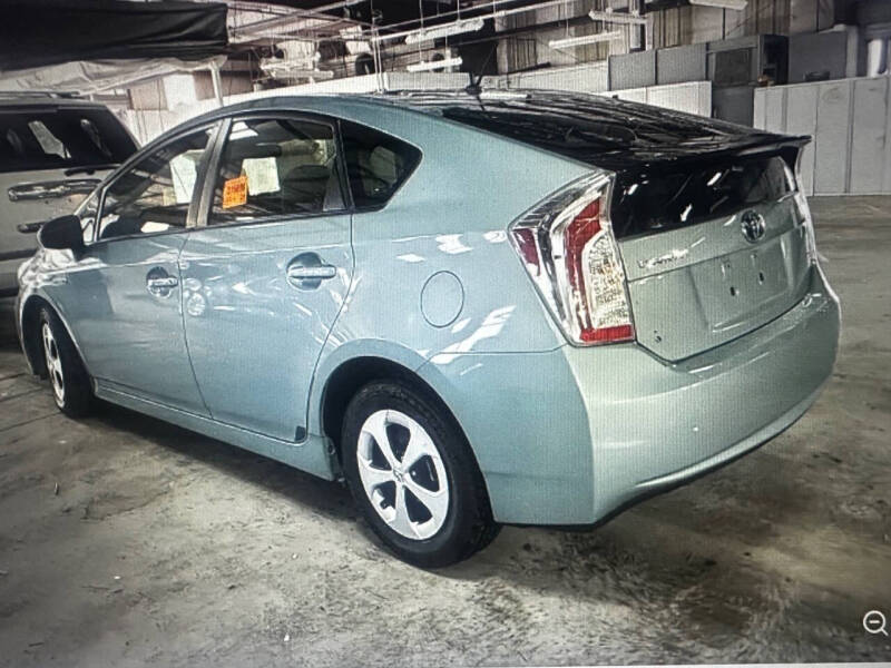 2013 Toyota Prius Two