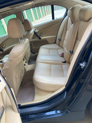 2004 BMW 5 Series 525i