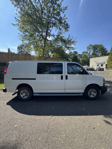 2021 Chevrolet Express 2500