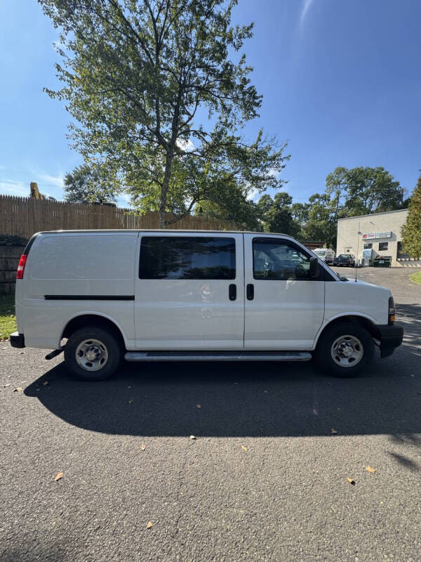 2021 Chevrolet Express 2500