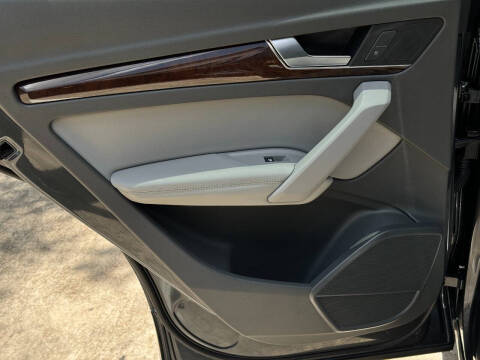 2019 Audi Q5 quattro Premium Plus 45 TFSI