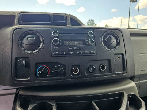 2011 Ford E-Series E-150