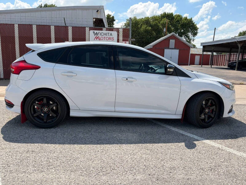 2016 Ford Focus ST