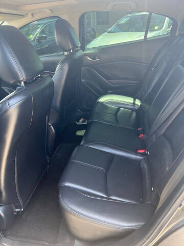 2018 Mazda MAZDA3 Touring