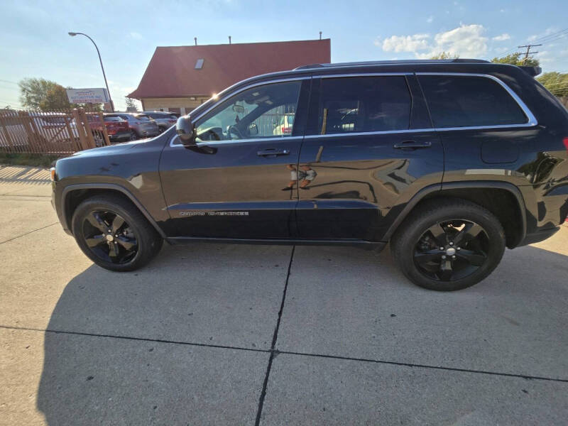 2019 Jeep Grand Cherokee Laredo