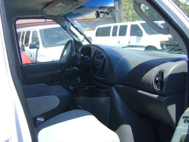 2007 Ford E-Series E-350 SD XLT