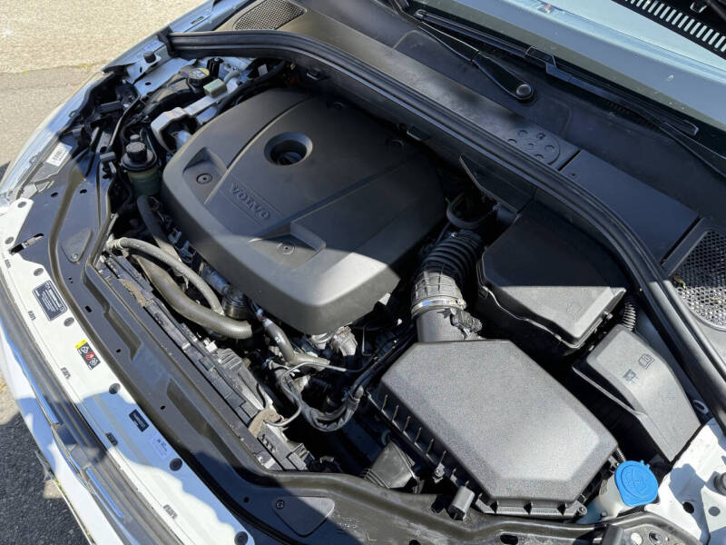 2017 Volvo XC60 T6 Dynamic