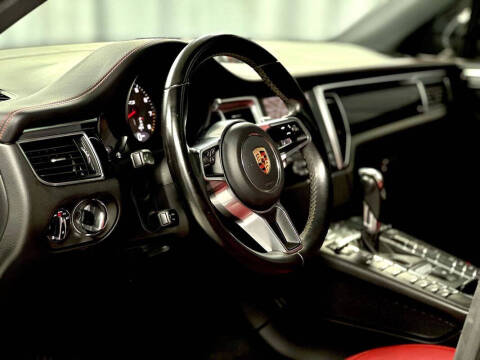 2018 Porsche Macan GTS