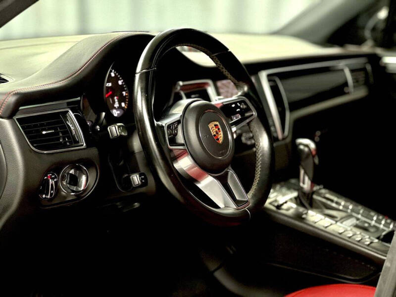 2018 Porsche Macan GTS