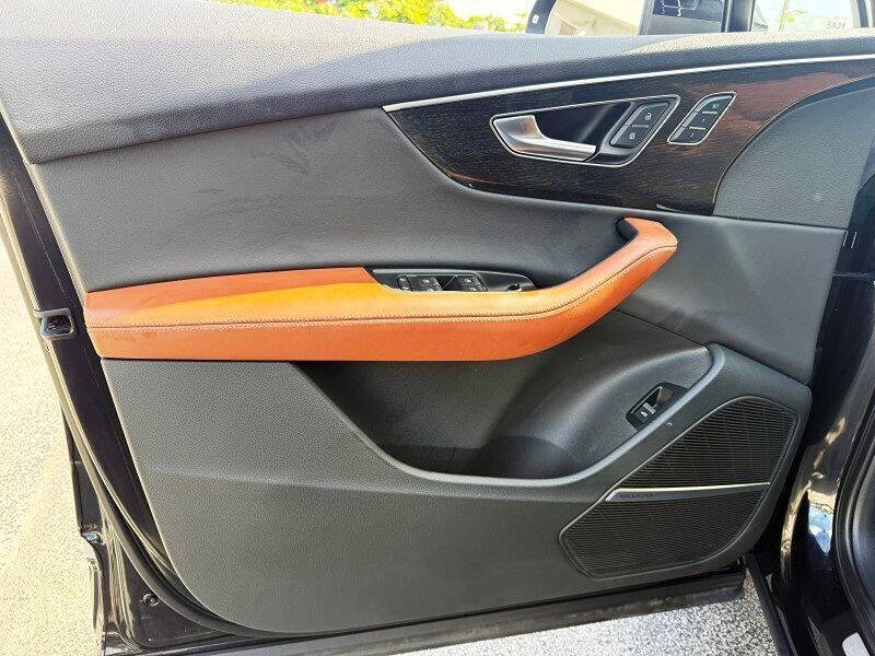 2021 Audi Q7 quattro Premium Plus 55 TFSI