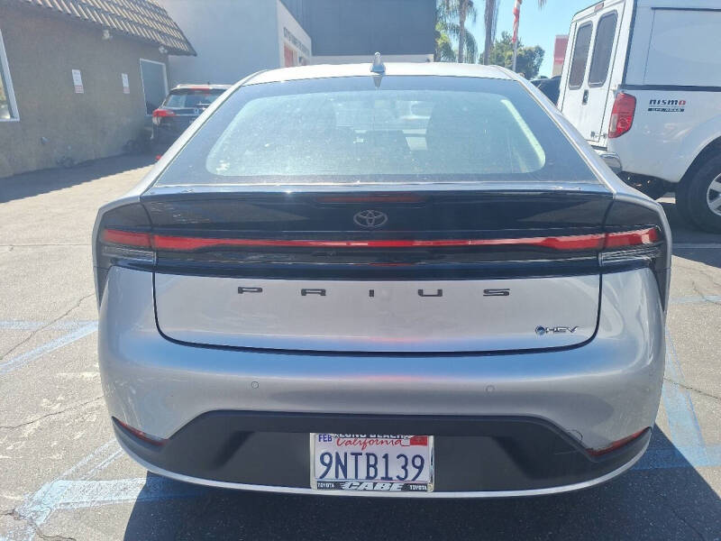 2024 Toyota Prius LE