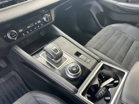 2023 Mitsubishi Outlander SE