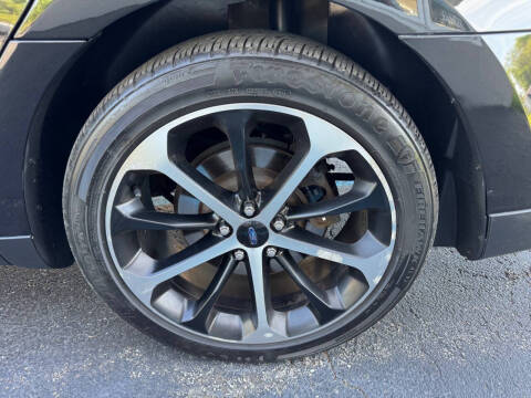 2014 Ford Taurus SEL