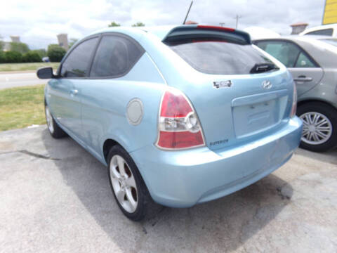 2011 Hyundai Accent SE