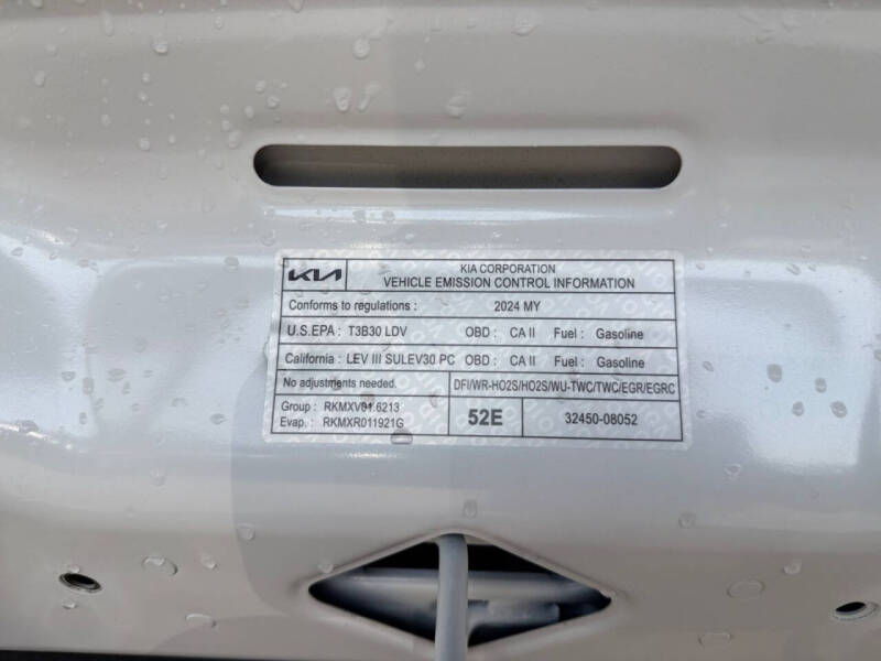 2024 Kia Niro LX