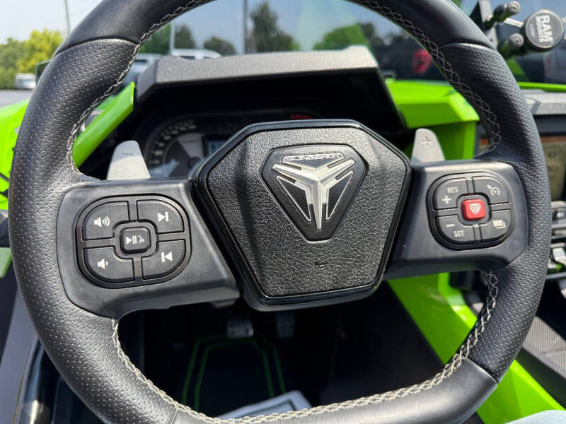 2022 Polaris Slingshot