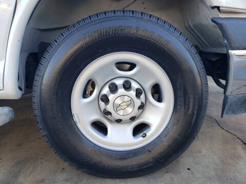 2024 Chevrolet Express 2500