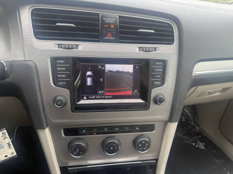 2015 Volkswagen Golf TSI SE