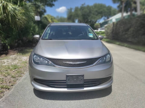 2017 Chrysler Pacifica LX