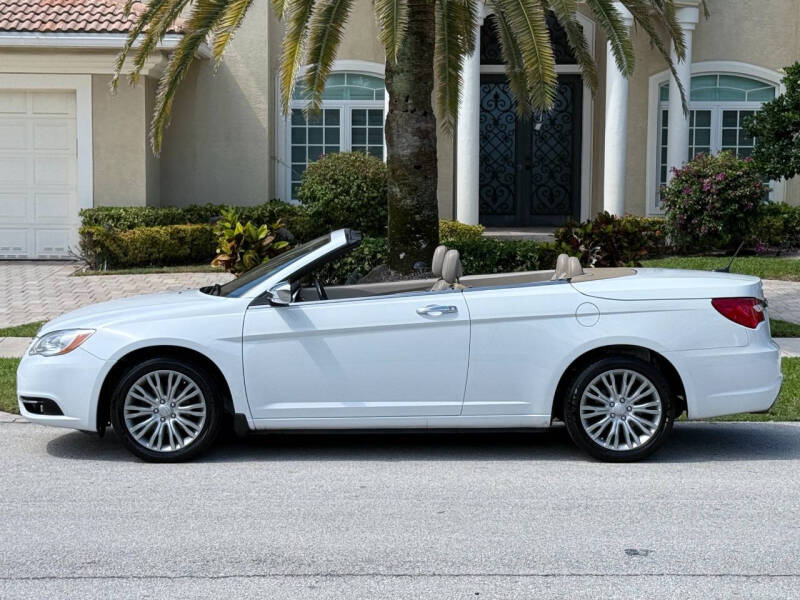 2011 Chrysler 200 Limited