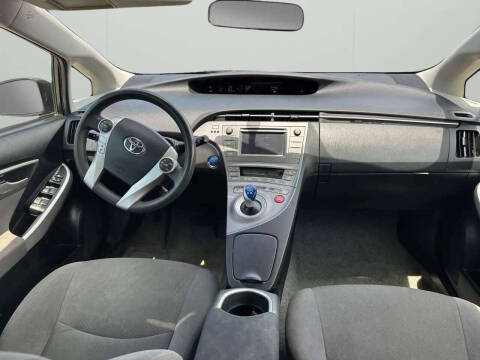 2015 Toyota Prius Three