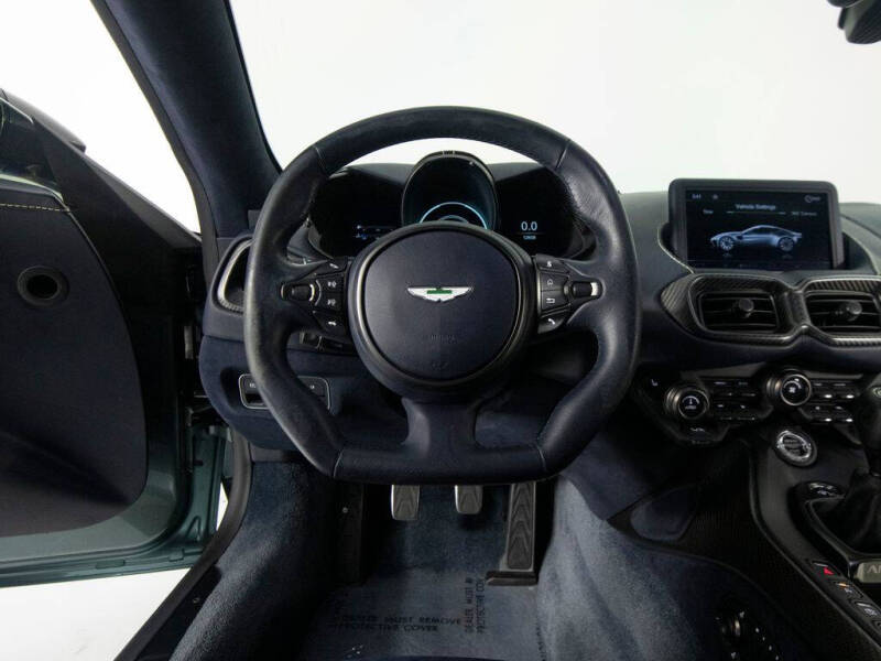 2020 Aston Martin Vantage AMR