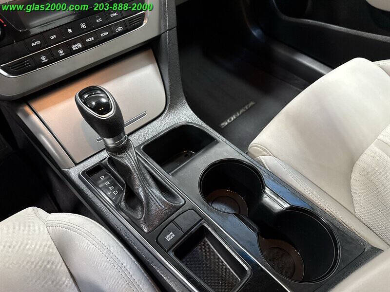 2016 Hyundai Sonata Hybrid SE