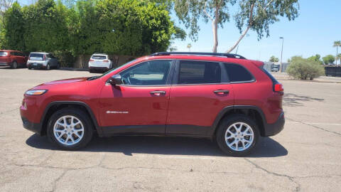 2016 Jeep Cherokee Sport