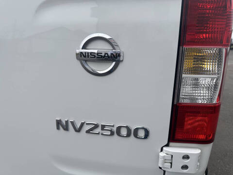 2018 Nissan NV 2500 HD SV