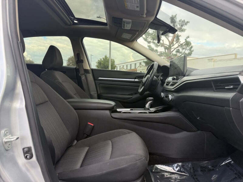 2023 Nissan Altima 2.5 SV