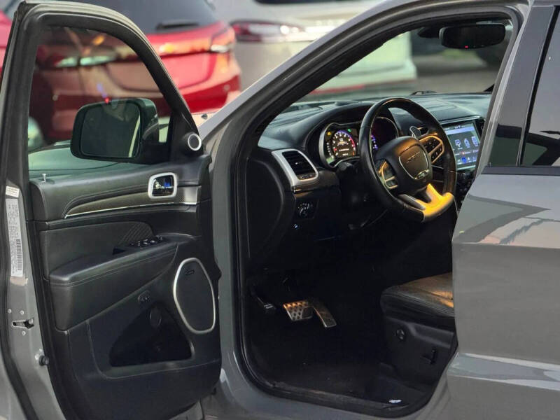 2020 Jeep Grand Cherokee SRT